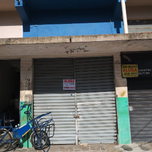 Imóvel comercial disponível para locação, localizado em Nova Iguaçu.